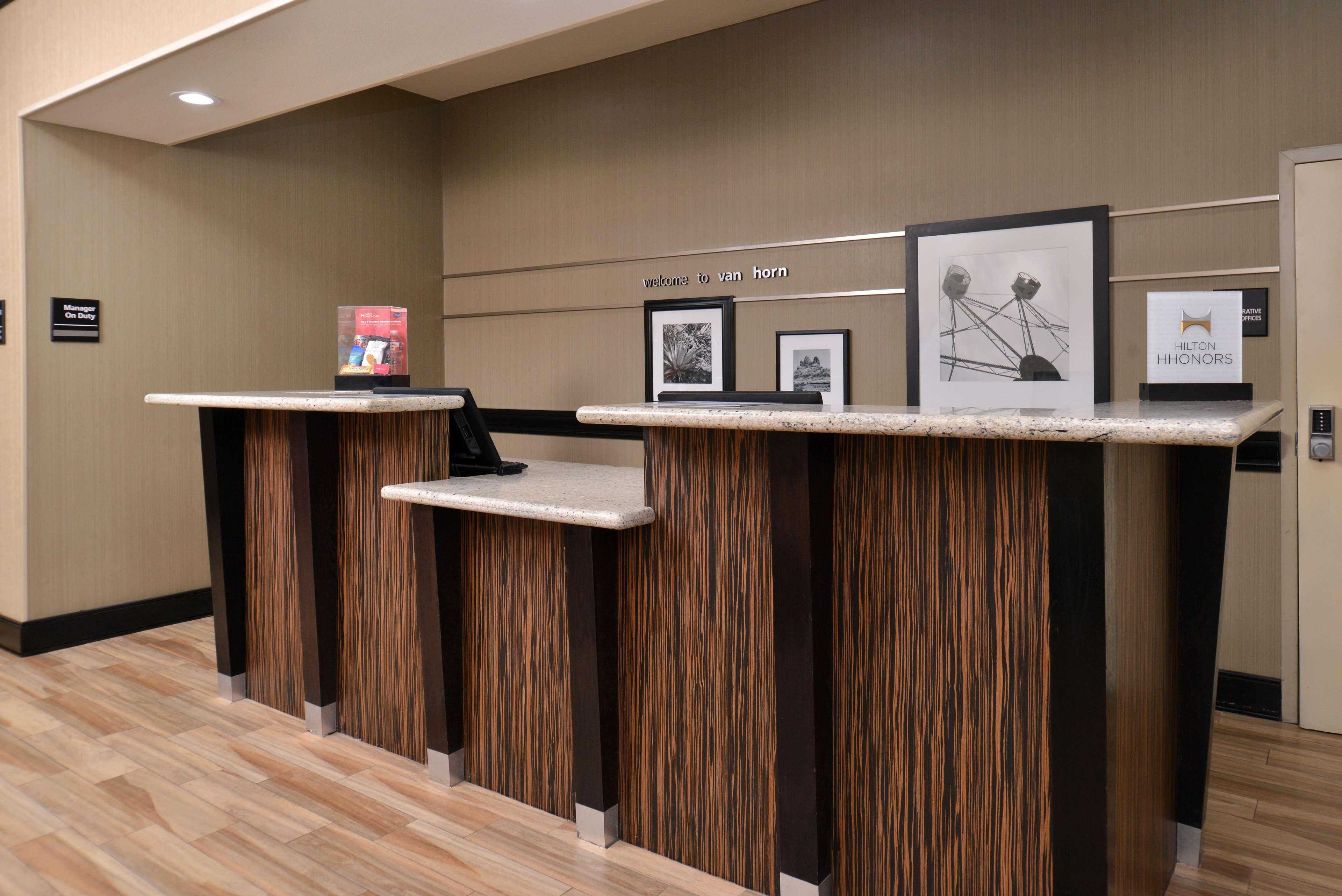 Hampton Inn Van Horn Extérieur photo